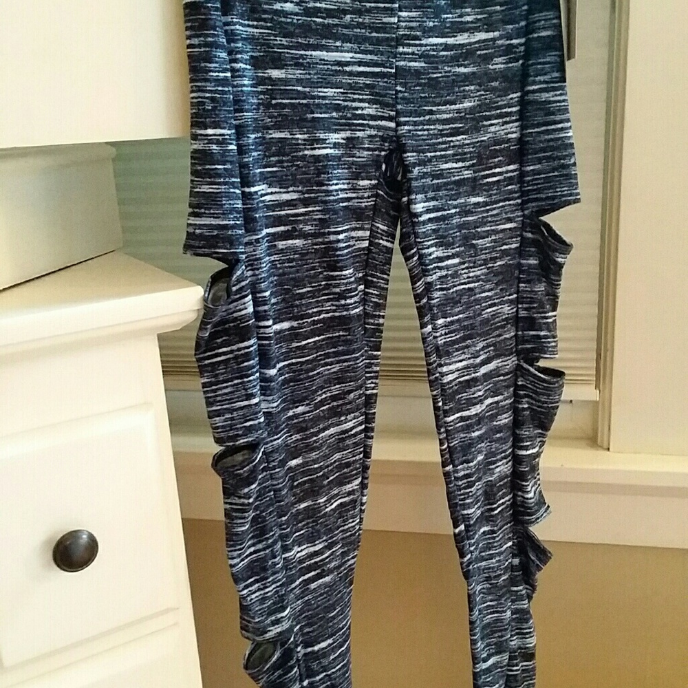 New Eye Candy Cut Out Legging